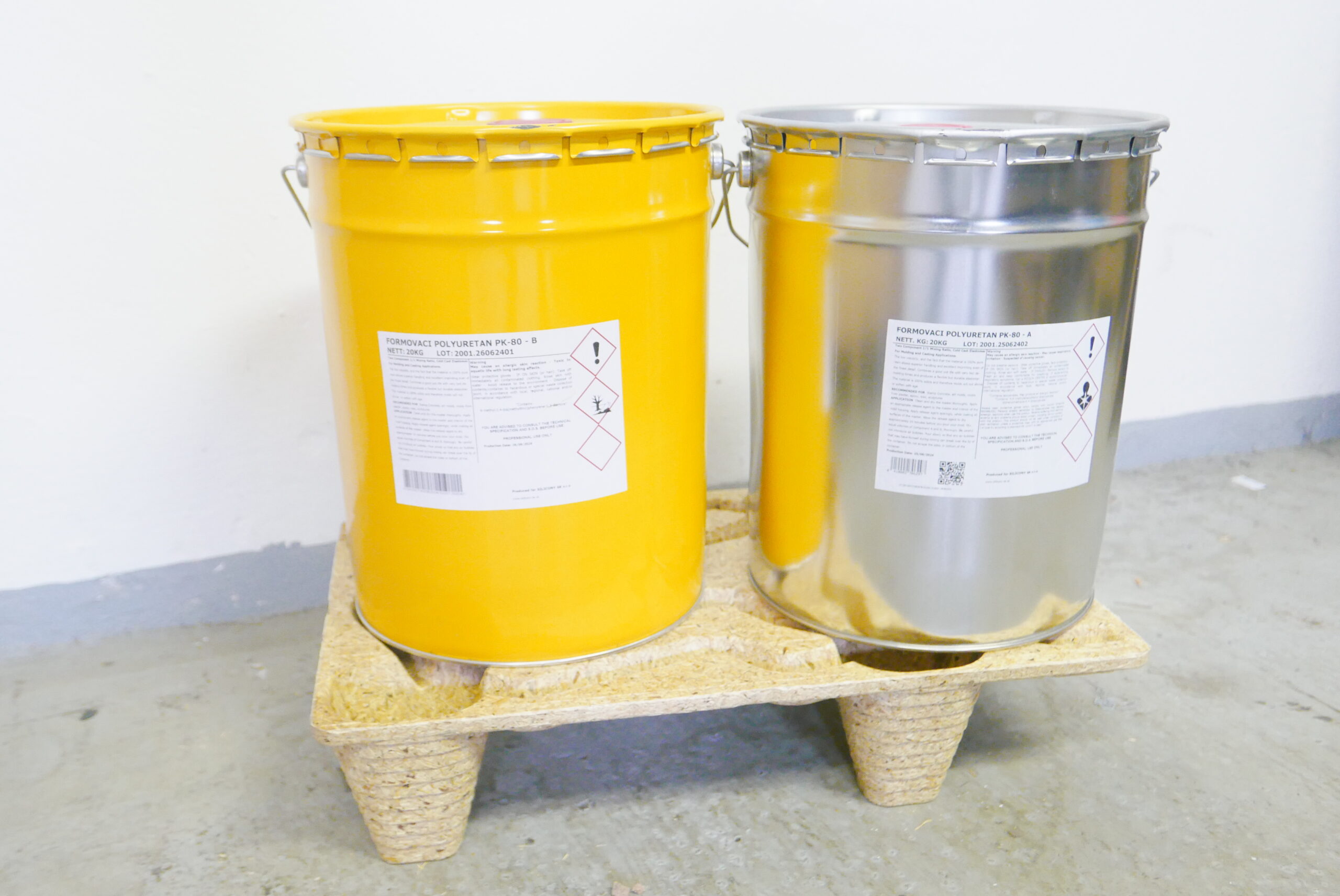 Silikonove zmesi pre formy su navrhnute pre jednoduche miesanie 1