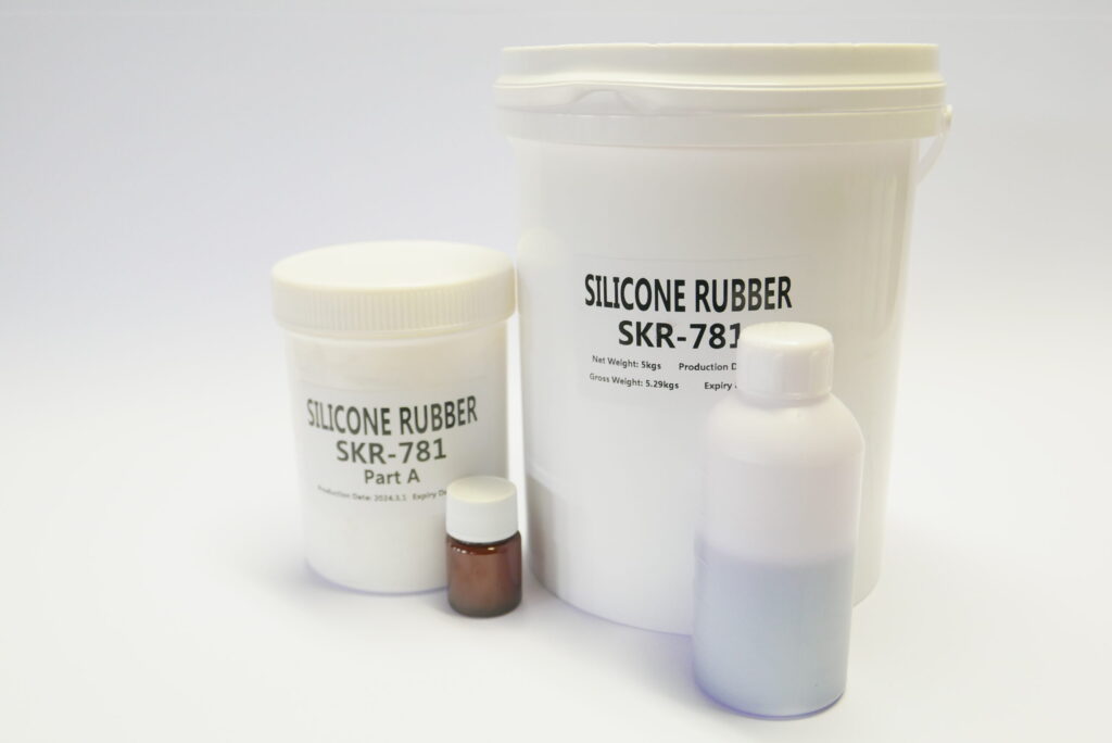 Silikonove zmesi pre formy su navrhnute pre jednoduche miesanie f